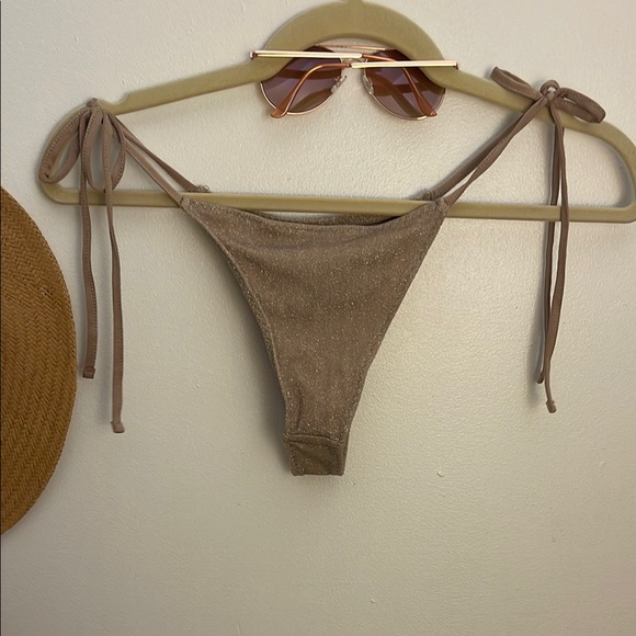 Bozzolo | Cream Shimmery Bikini Set Size Medium - Picture 5 of 8
